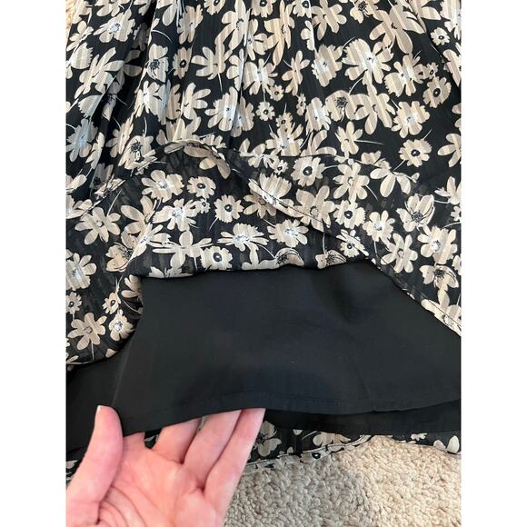 ASTR the Label Off Shoulder Sexy Cutout Ruffle Daisy Floral Mini Dress Lined Med - Picture 4 of 7